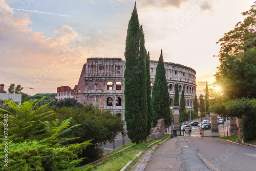 Obraz na płótnie The Colloseum in Rome, view from the Oppian Hill park, Italy w salonie