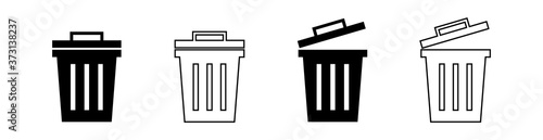 Set of trash bin icon. Trash can vector icon.