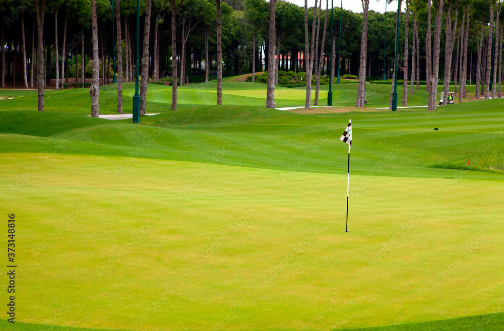 Obraz premium Golf course on a rainy rainy day