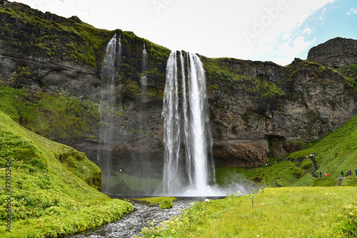 Der Seljalandsfoss Wasserfall auf Island © Robert Styppa
