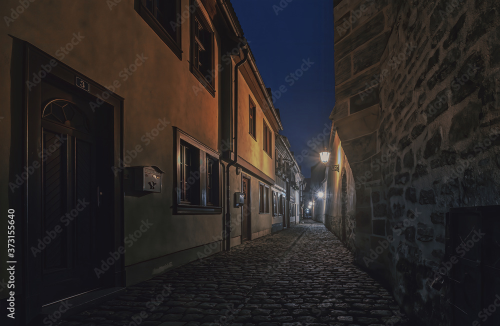Erfurter Altstadtgasse bei Nacht