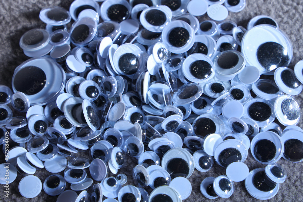 Various sized googly eyes Various sized googly eyes