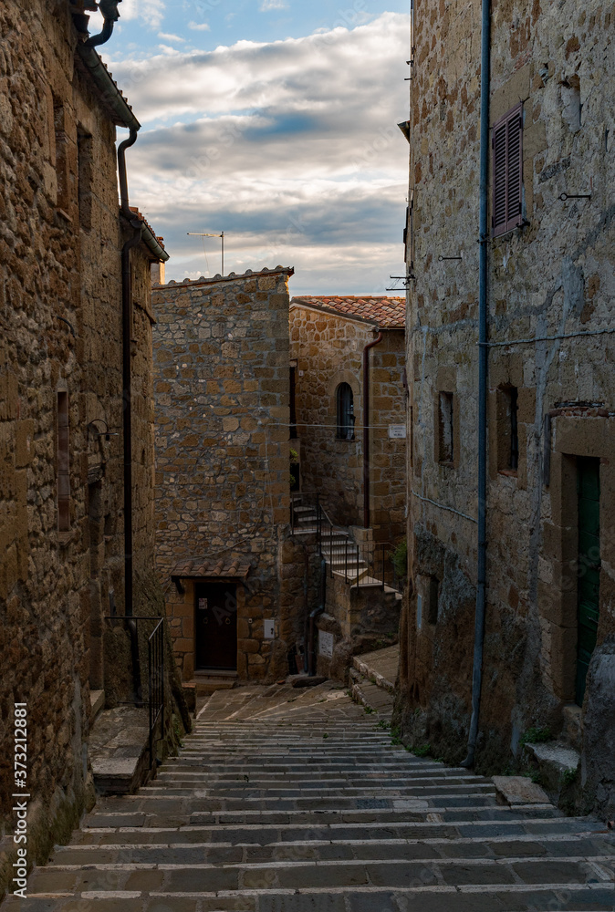 Altstadt von Pitigliano in der Toskana in Italien 