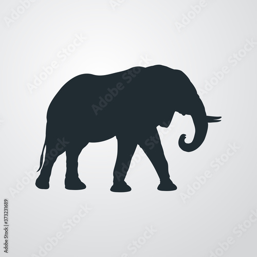 Fauna africana. Silueta de elefante africano en fondo gris 