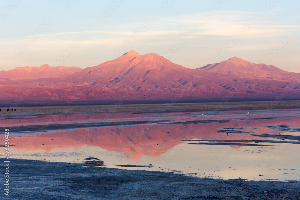 Obraz premium Chaxa lagoon at sunset