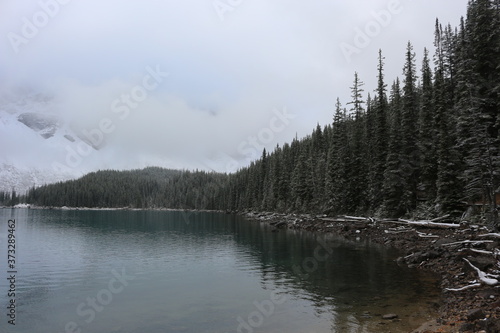 Moraine Lake - Albert Canada © Andy