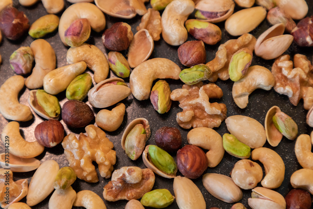Cashew nuts, pistachios, hazelnuts, almonds, walnuts, nuts with and without shell Cashew nuts, pistachios, hazelnuts, almonds, walnuts, nuts with and without shell