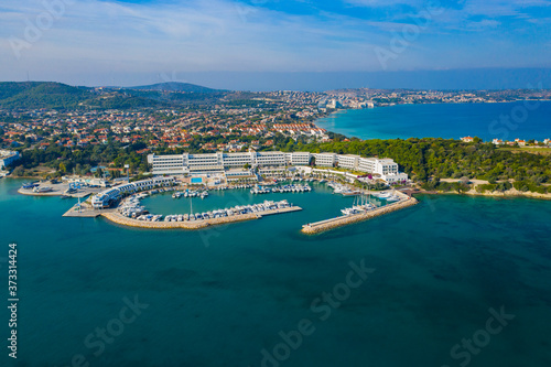 Fototapeta Naklejka Na Ścianę i Meble -  Çeşme Altınyunus Hotel & Yacht Marina Drone Aerial
