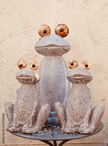 statue of a lion