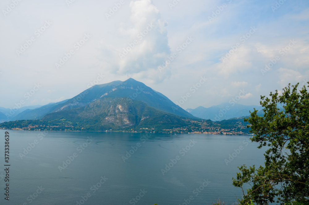 Obraz premium Lakeside View
