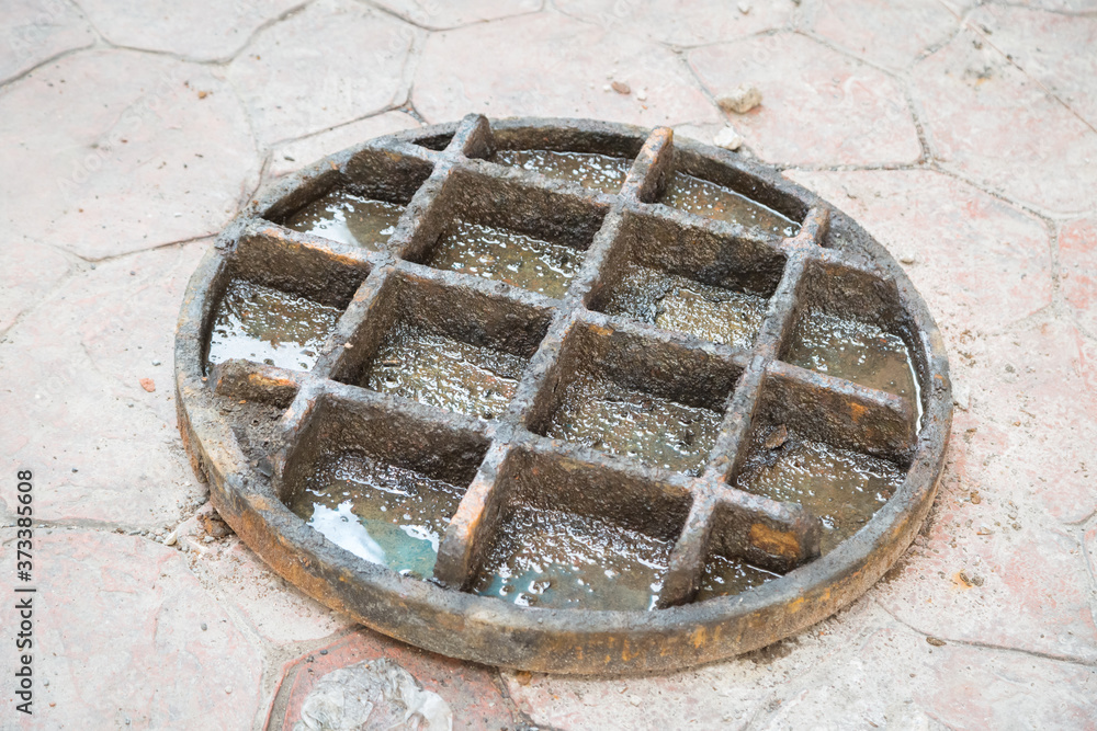 Repairing Maintenance sewers on the road Repairing Maintenance sewers on the road