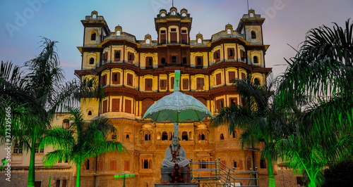 Cuadro en lienzo Rajwada palace in Indore, Madhya Pradesh, India
