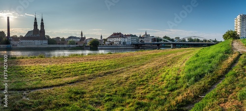 Opole panorama miasta nad rzeką Odrą