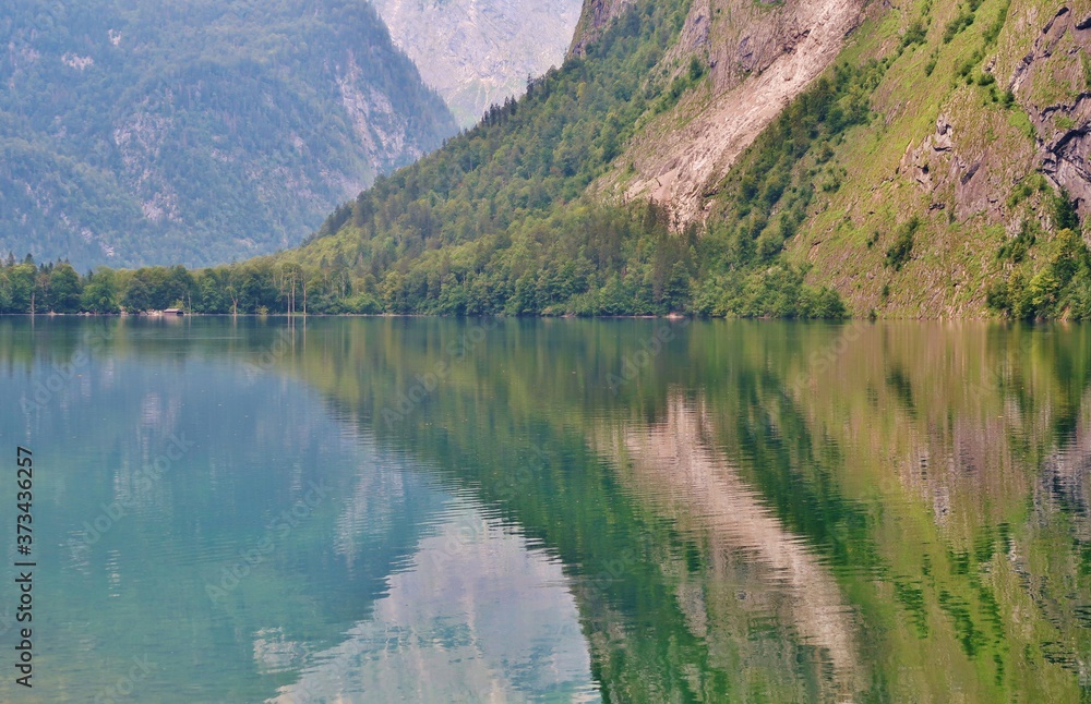 Wasserspiegelung am Obersee, Berchtesgaden