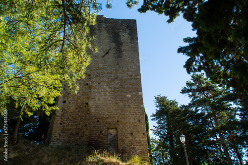 Torre in pietra medievale nel comune di Serra San Quirico photo