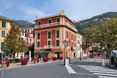 Fototapeta Naklejka Na Ścianę i Meble -  The street at small Bonassola