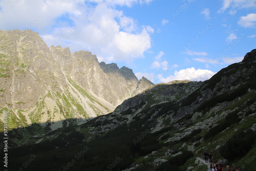 Obraz premium Tatry słowackie czerwony szlak na Rysy