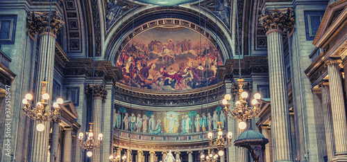 Fotografiet Inside the church of the Madeleine. Paris, France