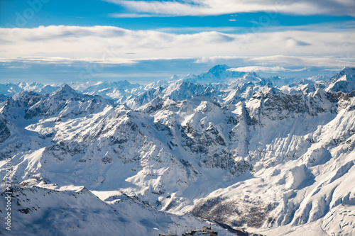 Panorama of winter mountains Mont Blanc is the highest mountain in the Alps. © Tracy Ben