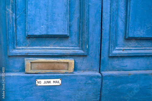 Billede på lærred No Junk Mail sign under the door mail slot