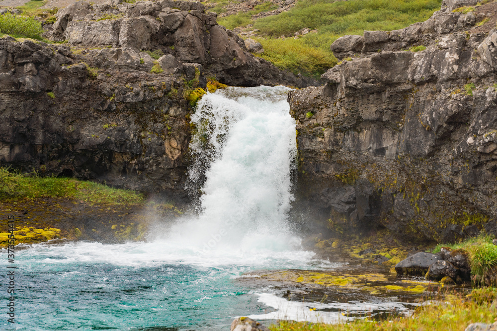 Der Dynjandi-Wasserfall, die Königin der Westfjorde