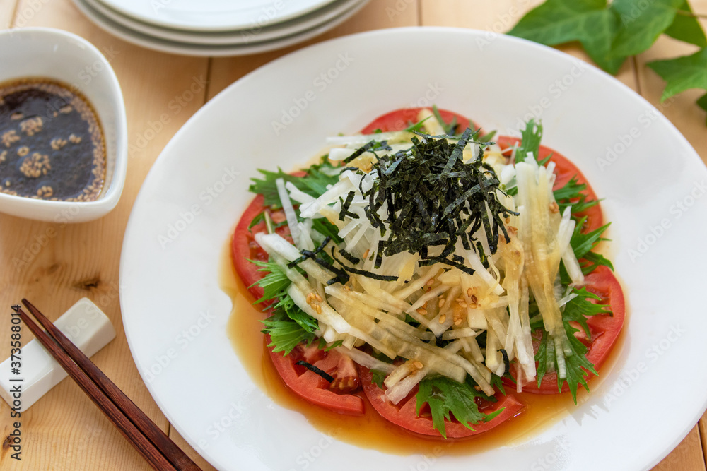 トマトとみず菜と大根サラダ トマトとみず菜と大根サラダ