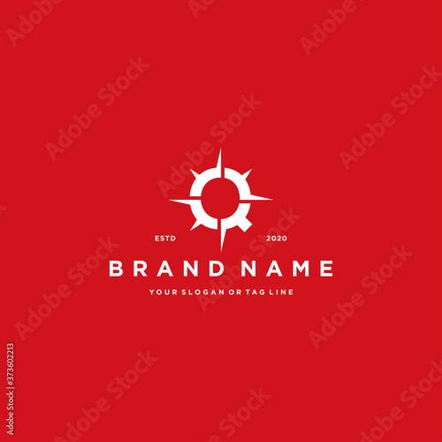 letter Q compass logo design vector