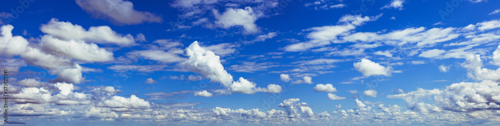 Obraz premium Blue sky with clouds, Panorama.