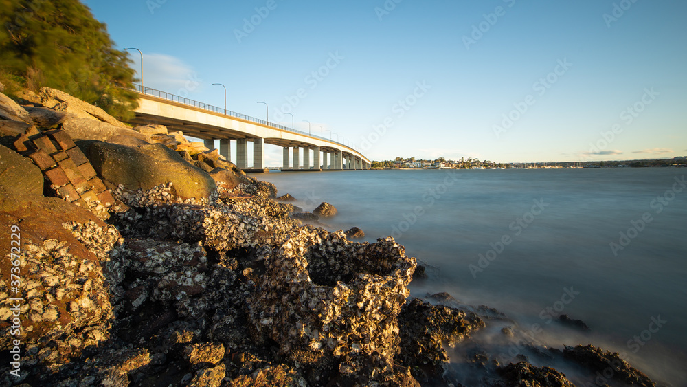 Obraz premium bridge over the river