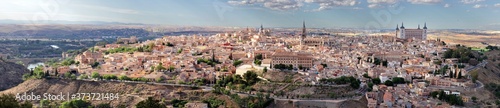 Afternoon view over the old town of Toledo, Spain © Roel