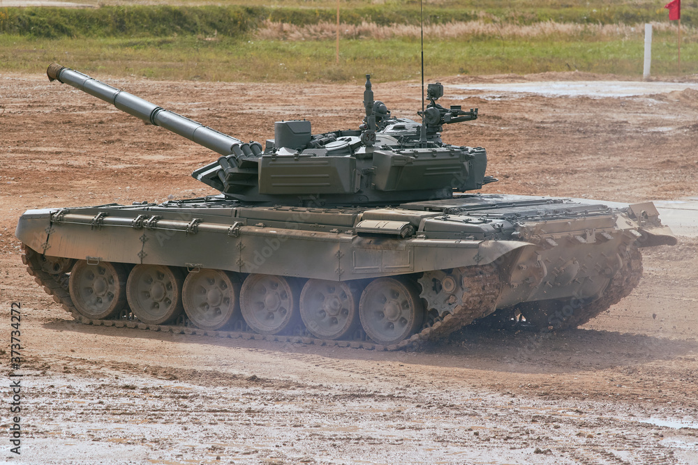 Modern tank at the tank biathlon competition in Alabino near Moscow during the Army-2020 forum Modern tank at the tank biathlon competition in Alabino near Moscow during the Army-2020 forum