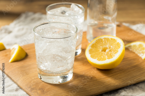 Healthy Refreshing Sparkling Lemon Water