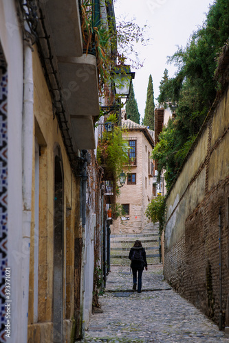Calle Gumiel de San Pedro,  El Albaicín, Granada, Spain: a quiet backstreet in the old Moorish quarter © Will Perrett
