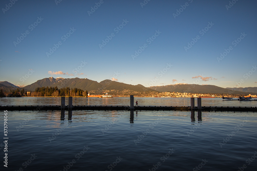 Fototapeta premium Social Distancing | Vancouver, Canada