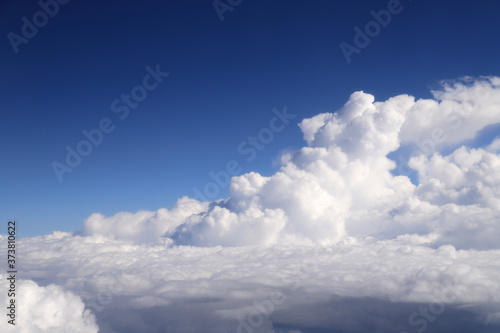 上空の雲