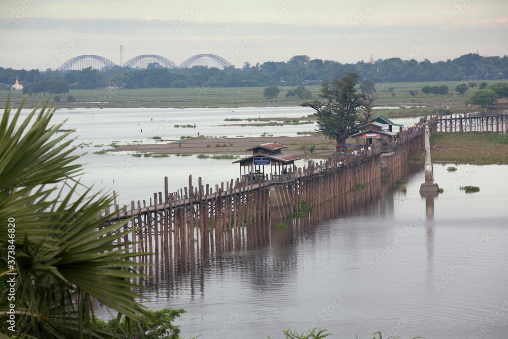 U Bein Bridge, Amarapura, Myanmar