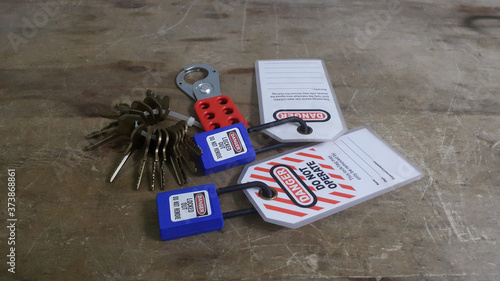 Lock out & Tag out , Lockout station,machine - specific lockout devices and safety first point