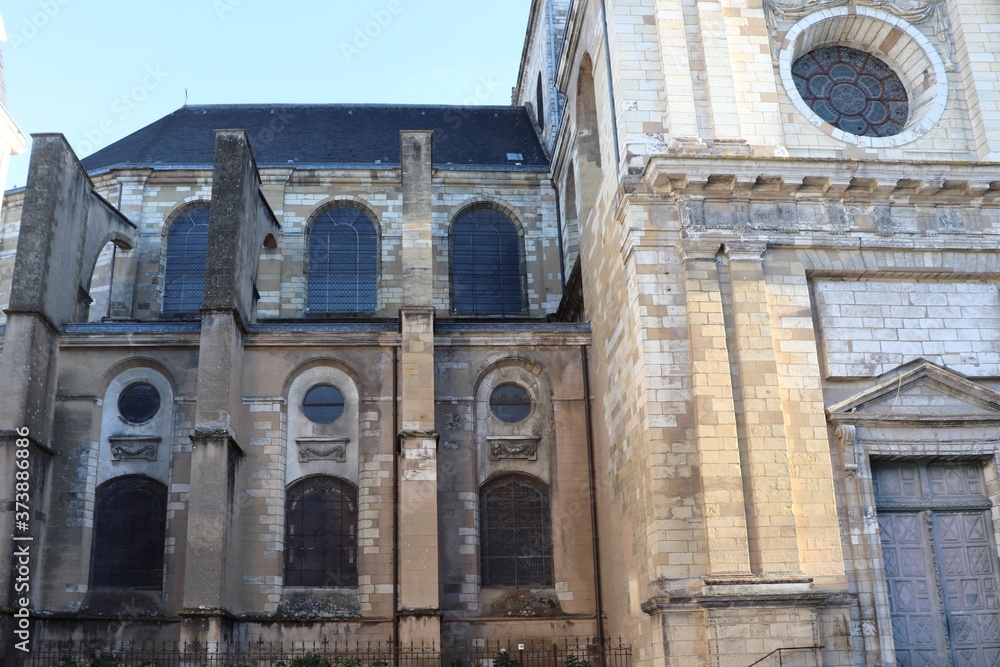 La cathédrale Notre Dame de Dax vue de l'extérieur, ville de Dax, département des Landes, France