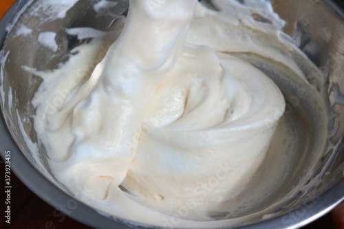 vanilla ice cream with whipped cream