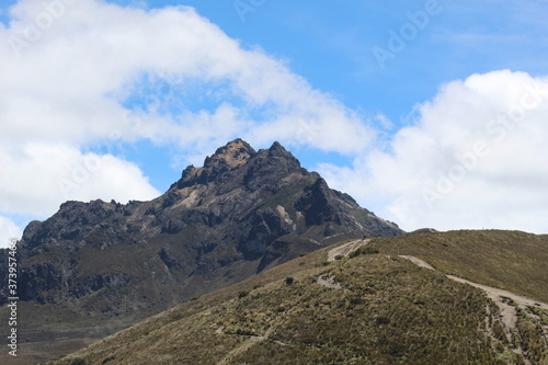 El ruco Pichincha una de las montañas más conocidas de la ciudad de Quito