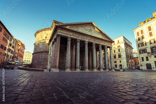 Pantheon in Rome, Italy © Iakov Kalinin