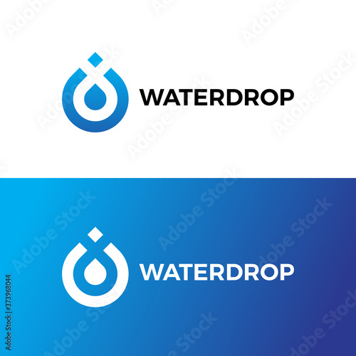 Water drop logo. Icon vector.