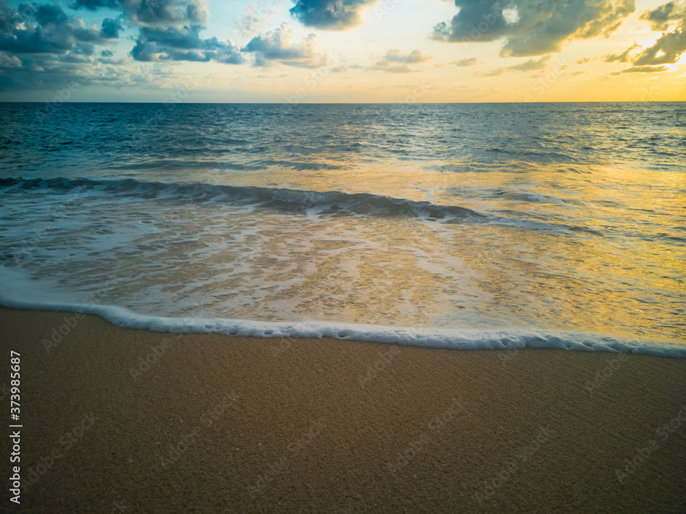 Fototapeta premium sunset at the beach