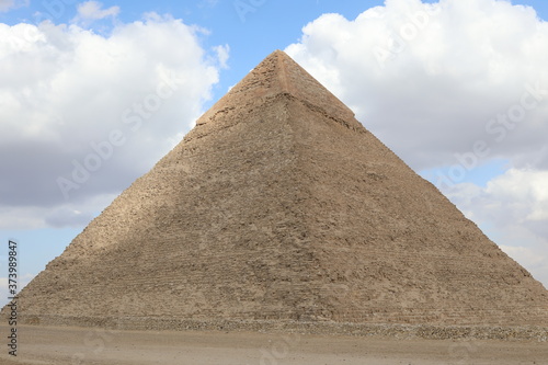 pyramids of giza