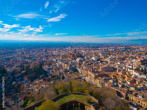 Fototapeta Naklejka Na Ścianę i Meble -  Panoramic view of Granada City