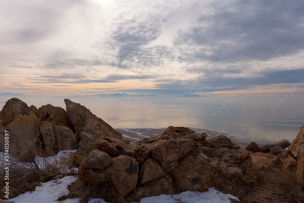 Φωτογραφία View of the Great Salt Lake, Utah from Antelope Island in the Winter