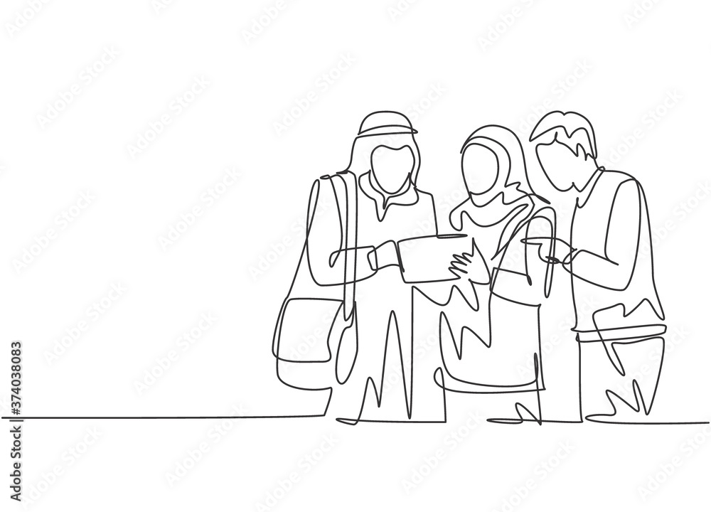 Single continuous line drawing of young male and female muslim worker discussing marketing strategy together. Arab middle east cloth shmagh, thawb, hijab robe. One line draw design vector illustration Single continuous line drawing of young male and female muslim worker discussing marketing strategy together. Arab middle east cloth shmagh, thawb, hijab robe. One line draw design vector illustration