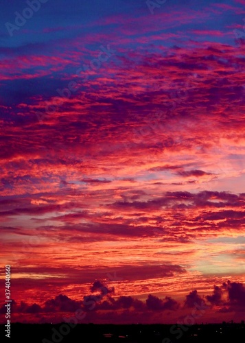 石垣島の朝焼け。 © 正人 萩谷