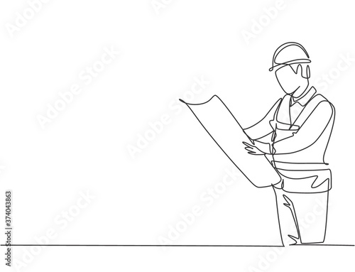 Single continuous line drawing of young attractive architect checking sketch building architecture blueprint. House maintenance service concept one line draw design vector graphic illustration