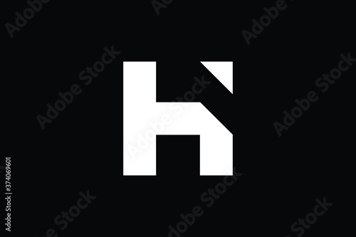 H letter logo design on luxury background. H monogram initials letter logo concept. icon design. H elegant and Professional letter icon design on black background. H